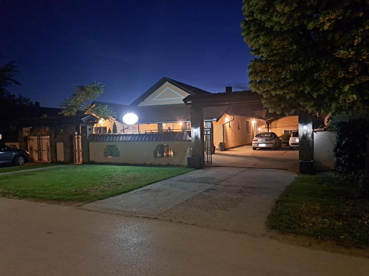 Guesthouse Kristina Palić Dış mekan fotoğraf